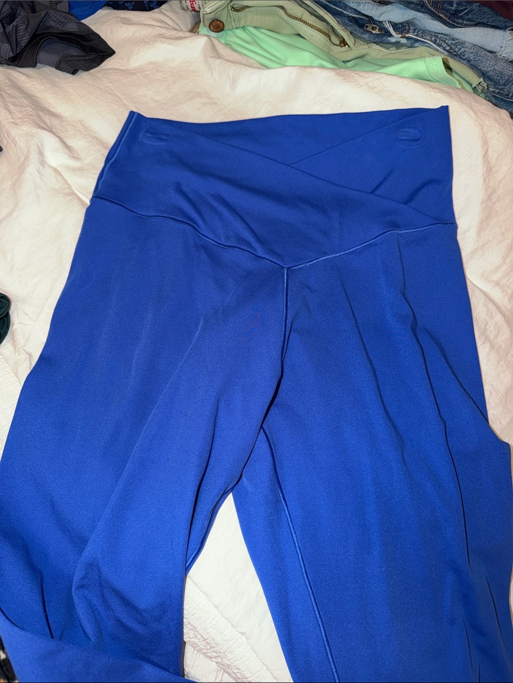 High-Waist Aeire Leggings in Vibrant Blue